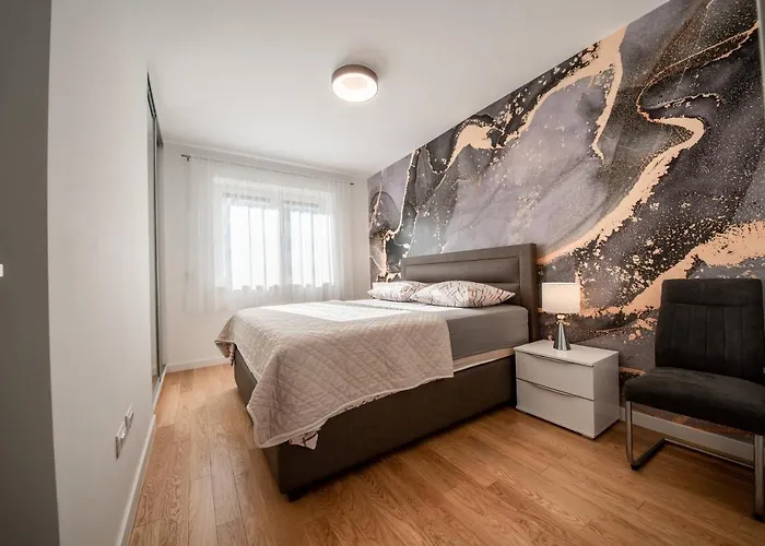 شقة Bella زادار