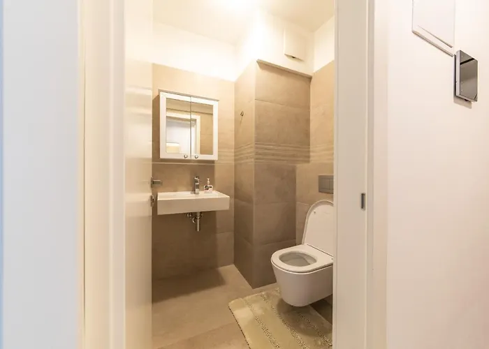 شقة Bella زادار