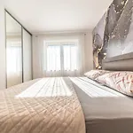 Apartman Bella *